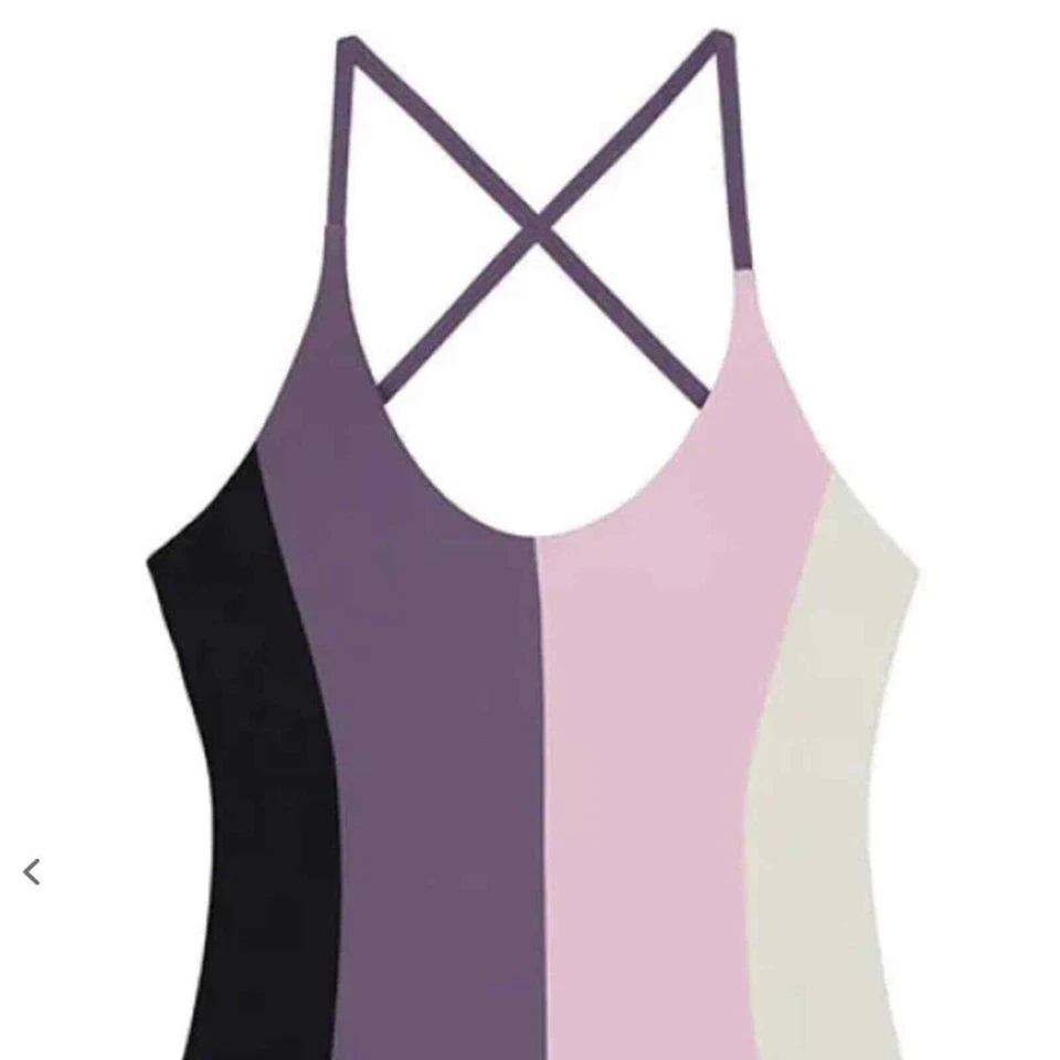 Traje de baño de una pieza PIlyQ PQ Swim Amathyst Farrah M colorblock rosa negro púrpura Foto 3 de 4