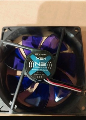 2 x PC Lüfter, Gehäuselüfter ,Noiseblocker BlackSilent Fan XE1.