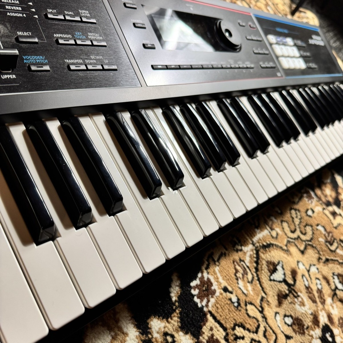 JUNO-DS61 Roland 61 Key Music Workstation Keyboard Instrument USED