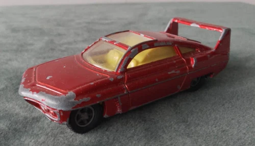 ORIGINAL VINTAGE DIECAST DINKY TOYS 108 SAMS CAR JOE 90 c.1970