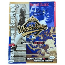 Top 10 Tom Glavine Baseball Cards 14