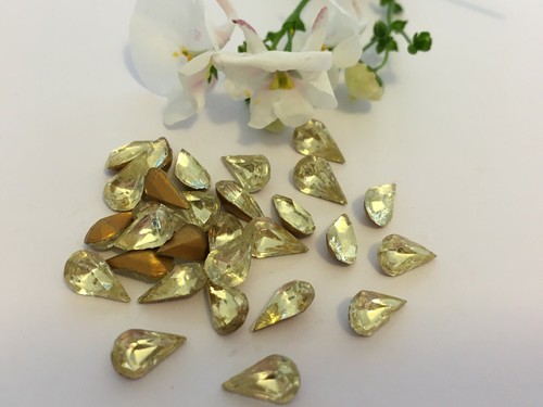 15 Vintage Czech Pear shape Colour Option Foiled rhinestone 8x4.8mm CRAFT REPAIR - Picture 10 of 16
