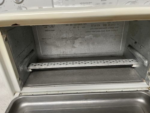 Magic Chef Mini Toaster Oven & Broiler Model 678 White with Rack and tray - Picture 5 of 10