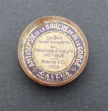 Boite publicitaire CACHOU à