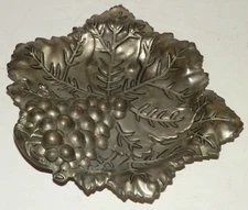 Godinger Silver Art Co Silverplate Tidbit Tray Dish Grape Leaf Pattern Vintage