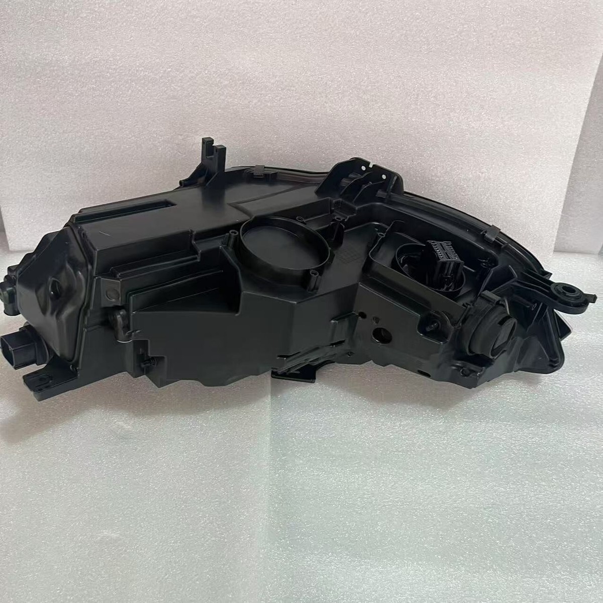 車 アウディ A4 8W 左 ライト8W0941033A 8W0941773A
