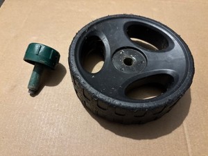 B&Q NMLM1000 NMB1156LWM Rasenmäherrad