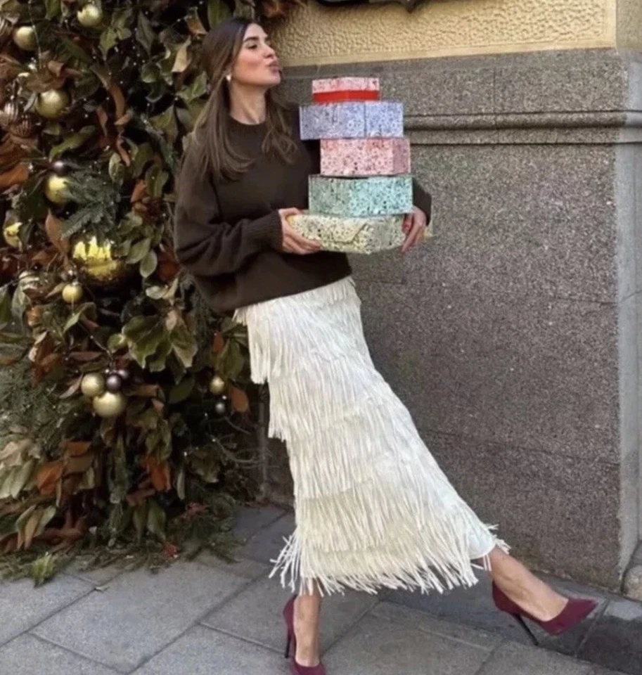 ZARA NUEVA FALDA LÁPIZ CRUDO FLECOS COLECCIÓN ZW TALLA S REF. 4786/302 Foto 3 de 4