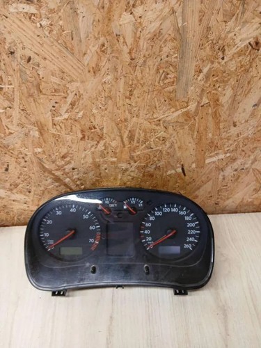 VW GOLF IV 1J1 Kombiinstrument 1J0919860D 1.40 Petrol 55kw 2000 34914000