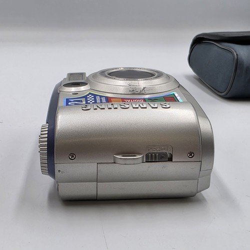 Samsung Digital Camera Digimax 200 - 2.1 Mega Pixels Silver Tested With Card - Picture 4 of 10