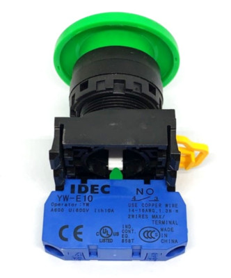 1pcs Brand New IDEC YW1B-M4E10G Green Pushbutton Switch 