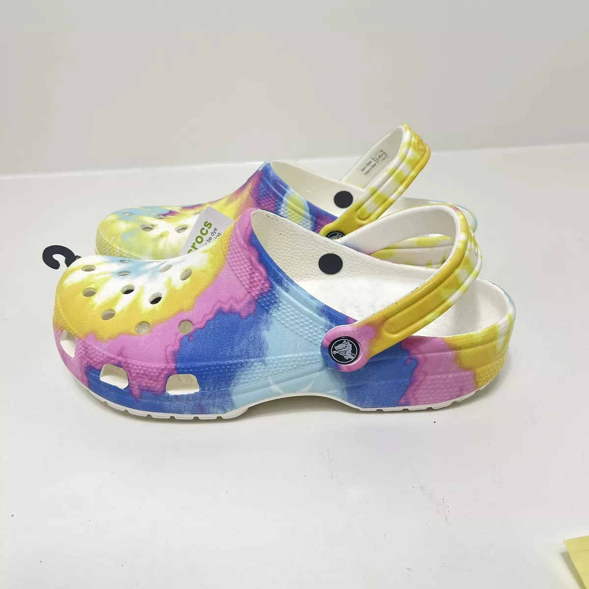 Crocs Women s Classic Tie Dye Graphic Clog White Multi NWT 9 Men