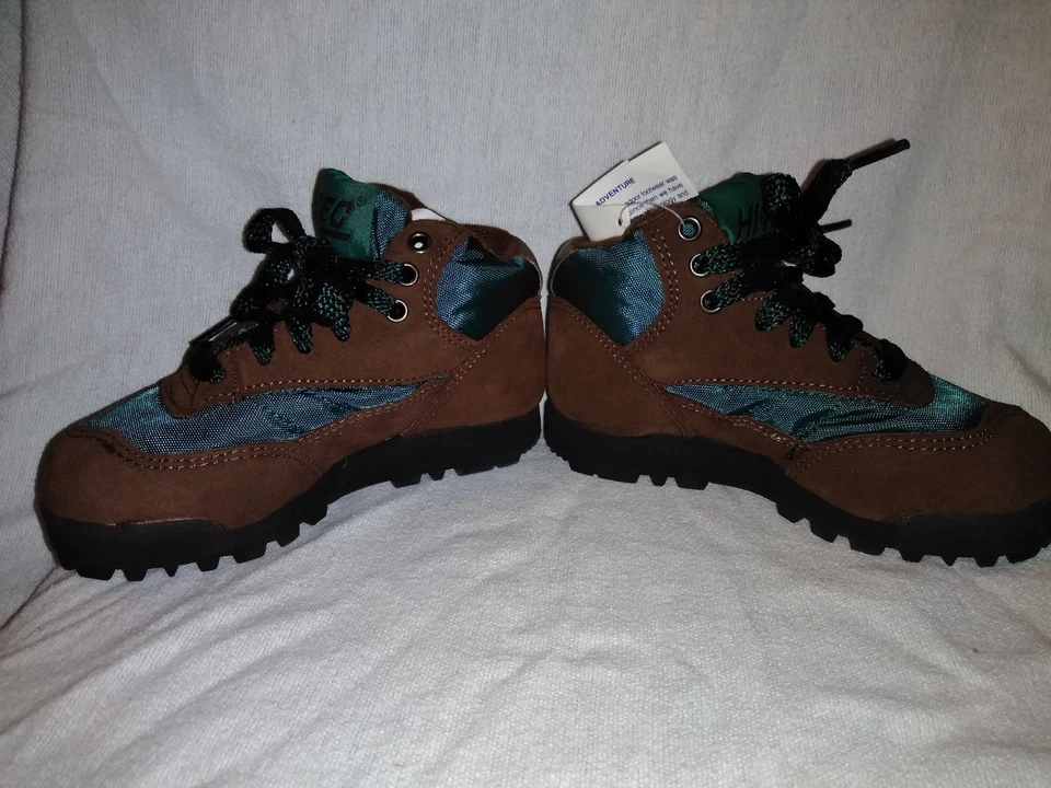 NUEVO EN CAJA BOTAS DE SENDERISMO ESTILO AÑOS 80 HI-TEC TOPAZ Jr MARRÓN Y VERDE ESPUMA 12 Foto 2 de 4