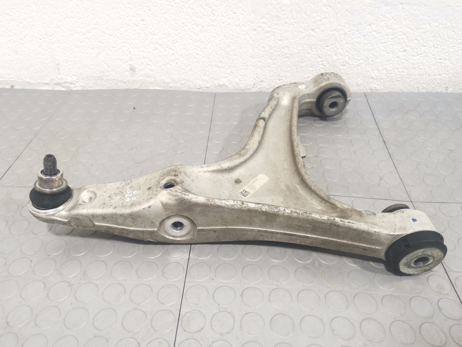Maserati Levante 2017 AWD AUTO 3.0 L Front Right Lower Control Arm 06700319920