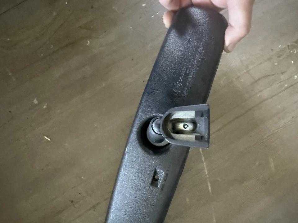 1998-2002 Dodge Ram Auto Dimming Interior Rear View Mirror OEM. E13012582 - Image 4 of 4