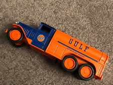 GULF 1930 Diamond T Fuel Tanker - made by ERTL in 1994 - limited edition - new
