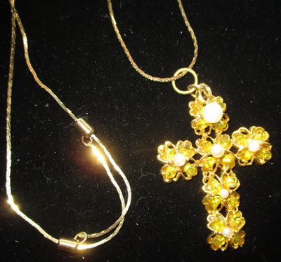 Vintage Goldtone Faux Pearl Cross-26'' Chain. Gift box.