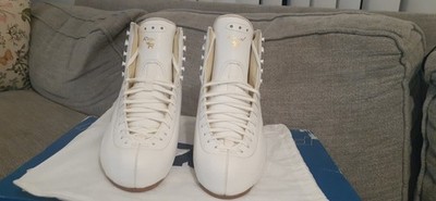 Royal Prime White Ice Skates size 27.0C - New,  Stiffness 90