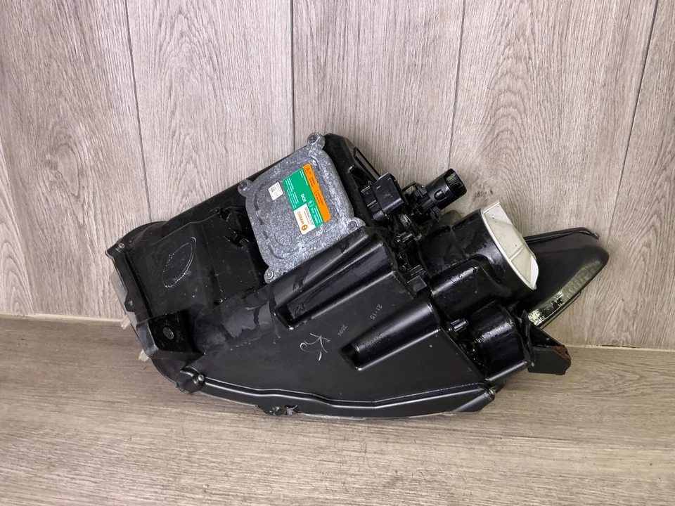 # 2015 2016 2017 Ford Mustang pasajero derecho xenón faros HID fabricante de equipos originales Foto 4 de 4