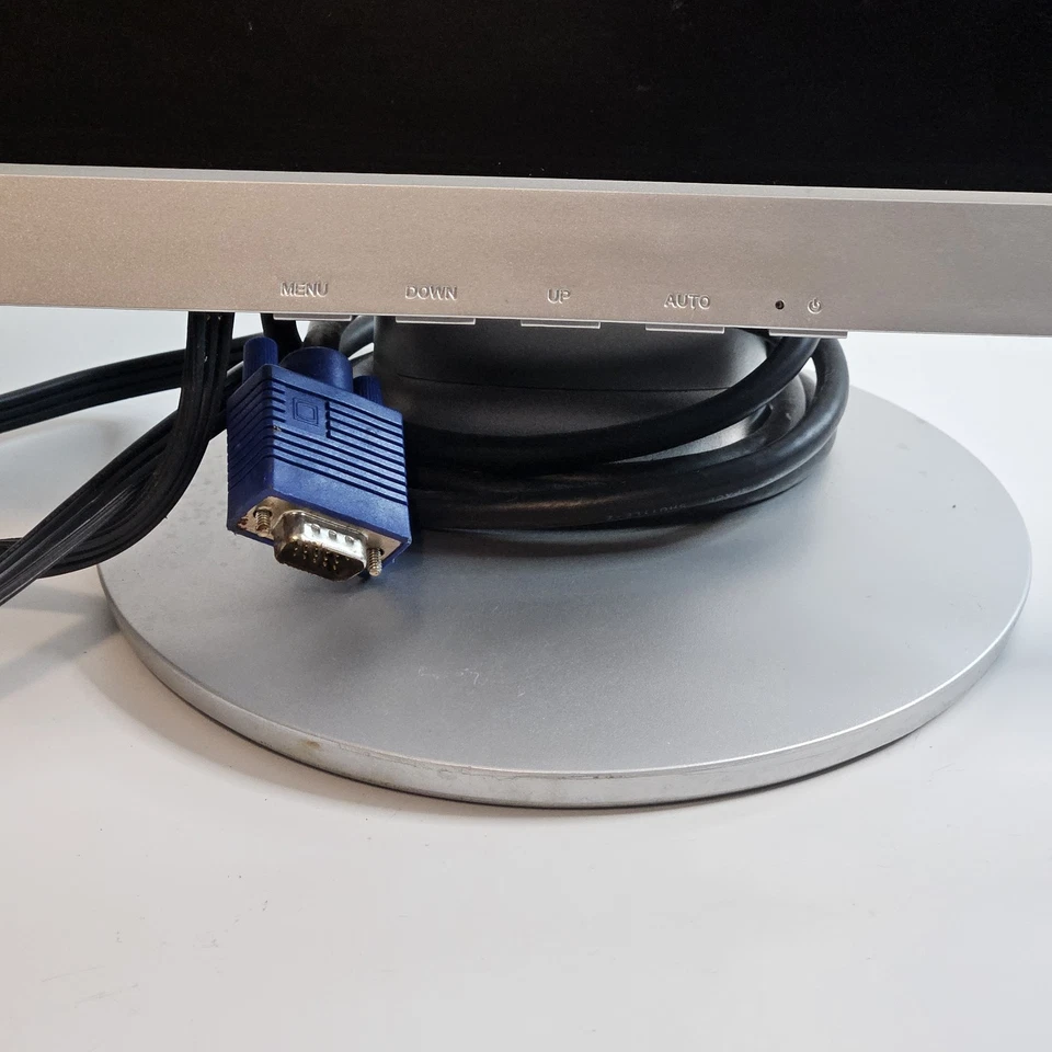 MAG Innovision 17" Flat Screen Monitor 700P.....LT716S - Image 2 of 4