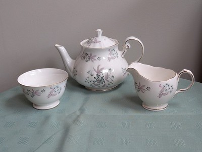 Vintage Colclough Bone China Wentworth Teekanne 1,75 Pint Milchkännchen & Zuckerdose 
