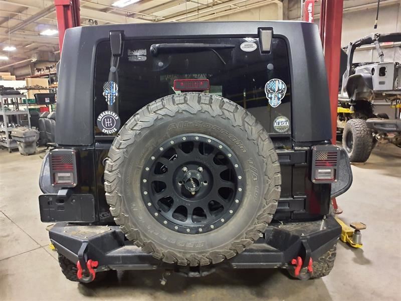 Jeep JK Wrangler OEM Infinity Subwoofer 05064337AD 2007 2008 2009 