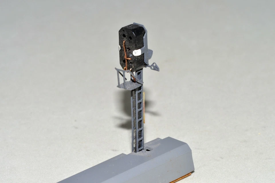 Señal de tráfico ferroviaria escala N roja y verde con luces - aprox. 1 3/4" de alto Foto 2 de 4