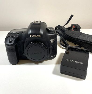 Canon EOS 5D Mark III 22.3MP Digital SLR Camera Body 28K Shutter Great Condition