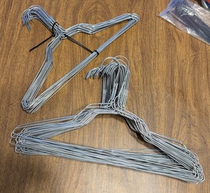 80 PCS 16" inchGalvanized Steel MetalWire Clothes Hangers 13Gauge Silver