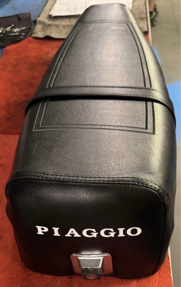 Sella originale vespa PX 125 arcobaleno - Immagine 3 di 4