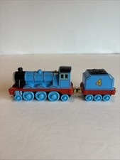 Thomas  Friends Take N Play Die Cast Train Magnetic Lot Engine Gordon Tender