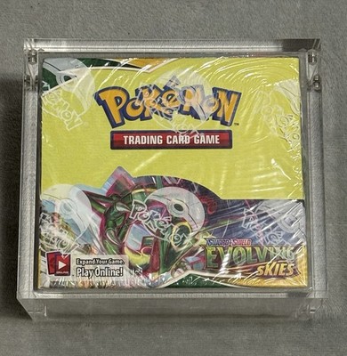 Pokemon Sword & Shield Evolving Skies Booster Box 36 Packs SEALED