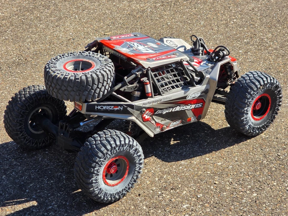 LOSI SUPER ROCK REY 8S 4x4 Brushless 1:5 RC Großmodell als ROLLER mit Servo - Bild 4 von 4