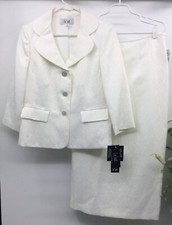 NWT Le Suit Women's Ivory Polyester Blend 2 Piece Skirt Suit Size 10, MSRP 200