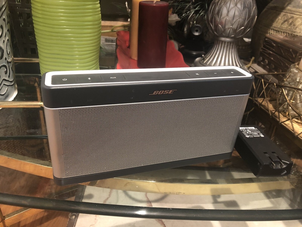 Bose Soundlink III Bluetooth Speaker - Silver -w Bose Adapter Bose
