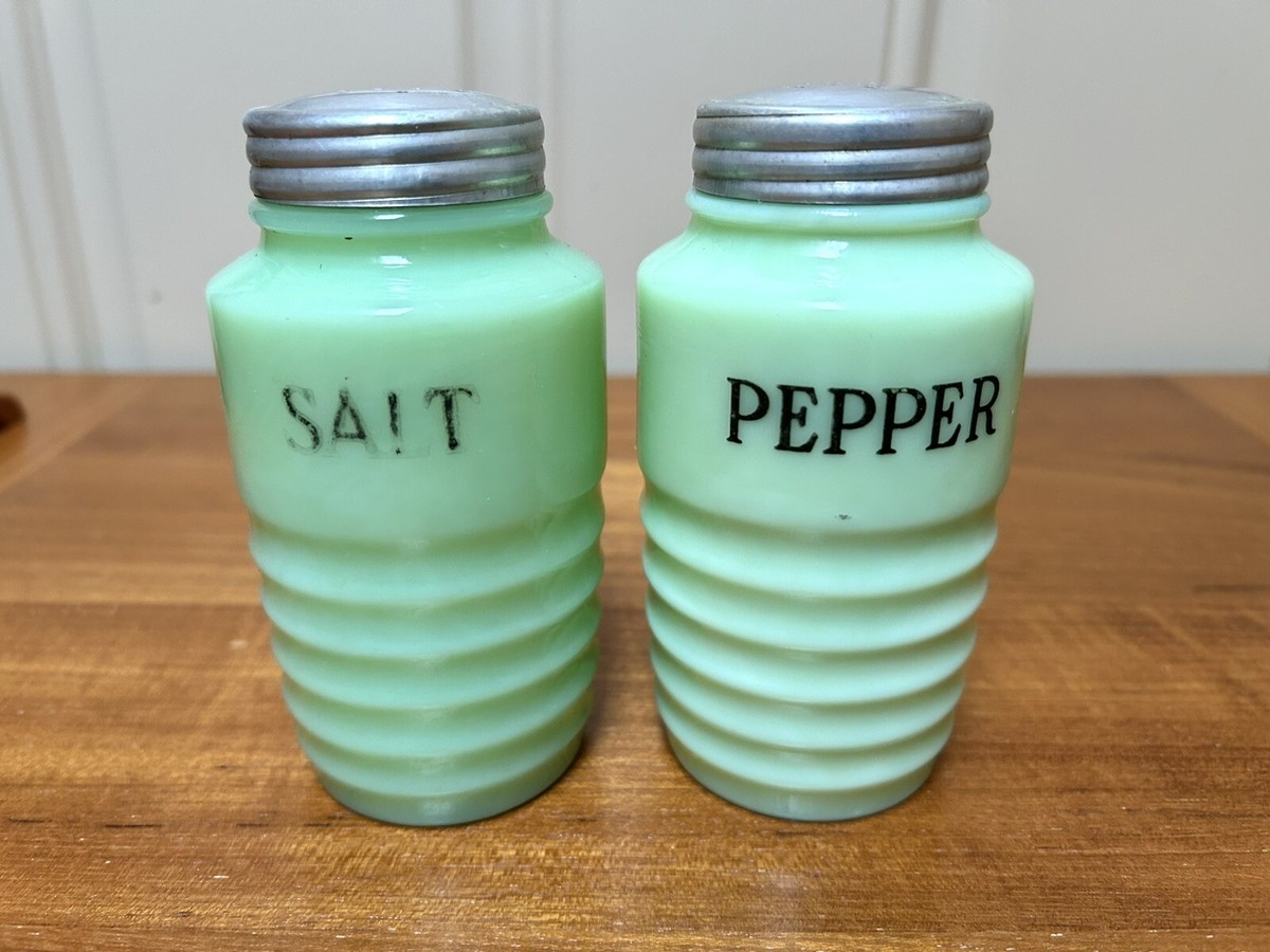 Jeannette Jadeite Beehive Salt & Pepper Shakers 1930's Uranium