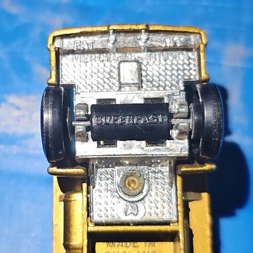 EARLY MATCHBOX SUPERFAST 1/75 MB-1 MERCEDES BENZ TRUCK GOLD ENGLAND NO BOX - Picture 8 of 8