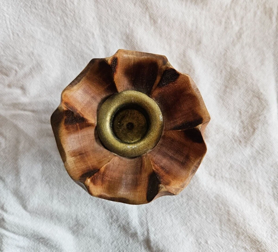 Candelabro candelabro pedestal de madera quemada tallado a mano vintage Foto 4 de 4