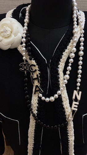 😍😍CHANEL Pearl Silver CCS Long Necklace with Crystal 24C