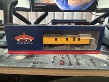 Bachmann 39-175X Network Rail MK1 Generator Van Model Rail Exclusive