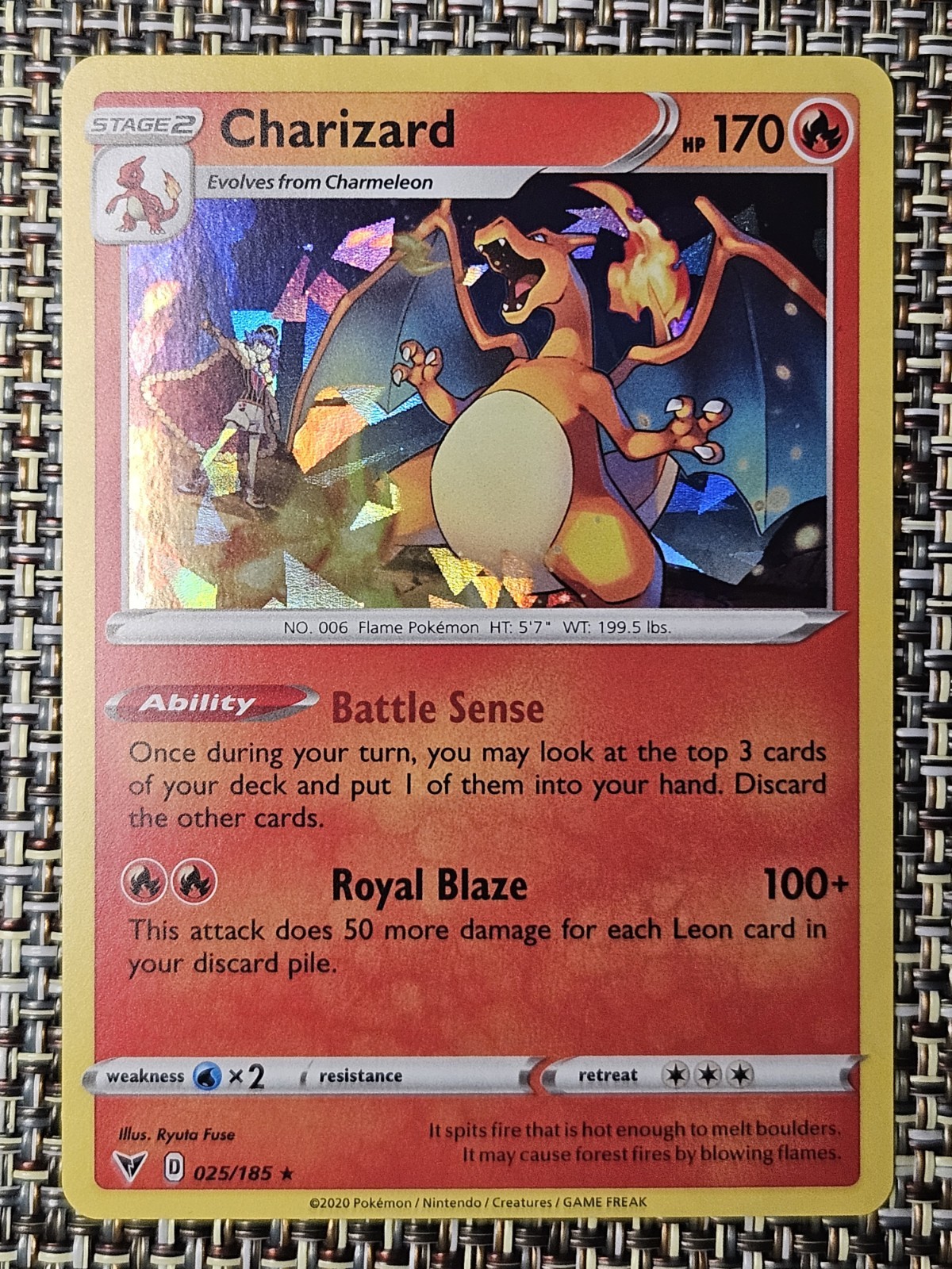 Pokémon Charizard 025/185 (Cracked Ice Holo) Vivid Voltage English NM/M