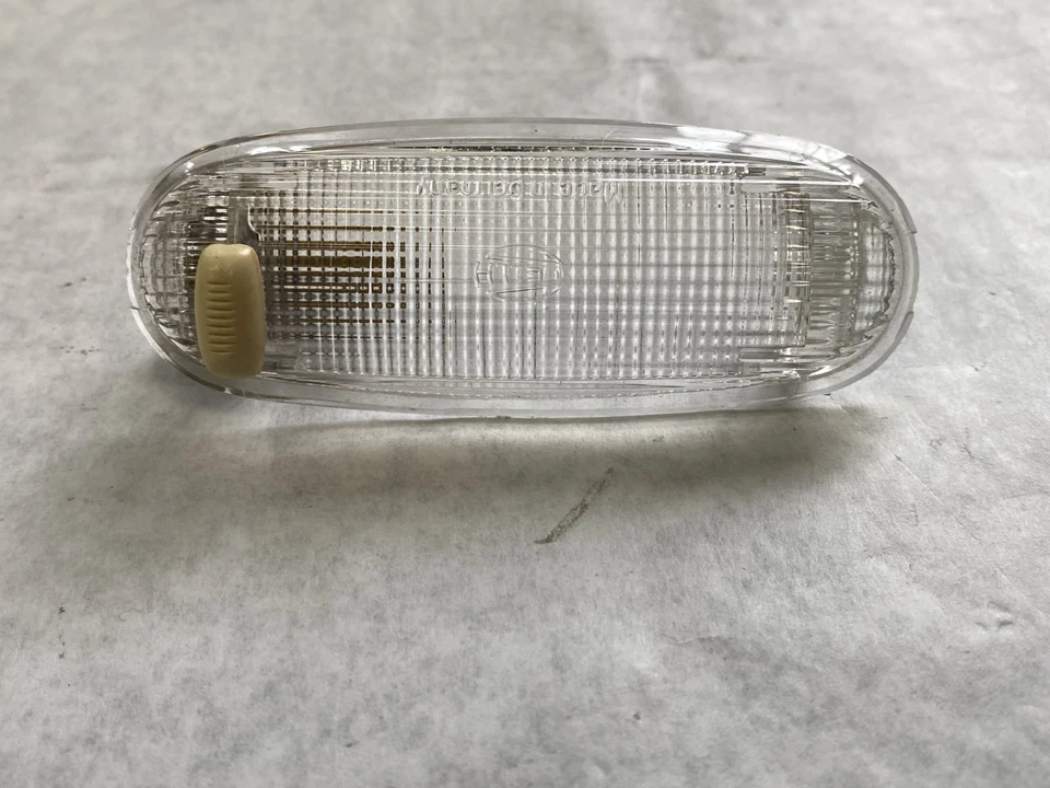 Vintage HELLA OEM Interior dome lamp for Mercedes Benz Mint Shape Tested Good - Image 4 of 4