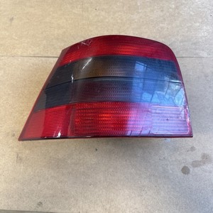 Original Hella 1J6945111S Heckleuchte Rücklicht links VW Golf IV 4