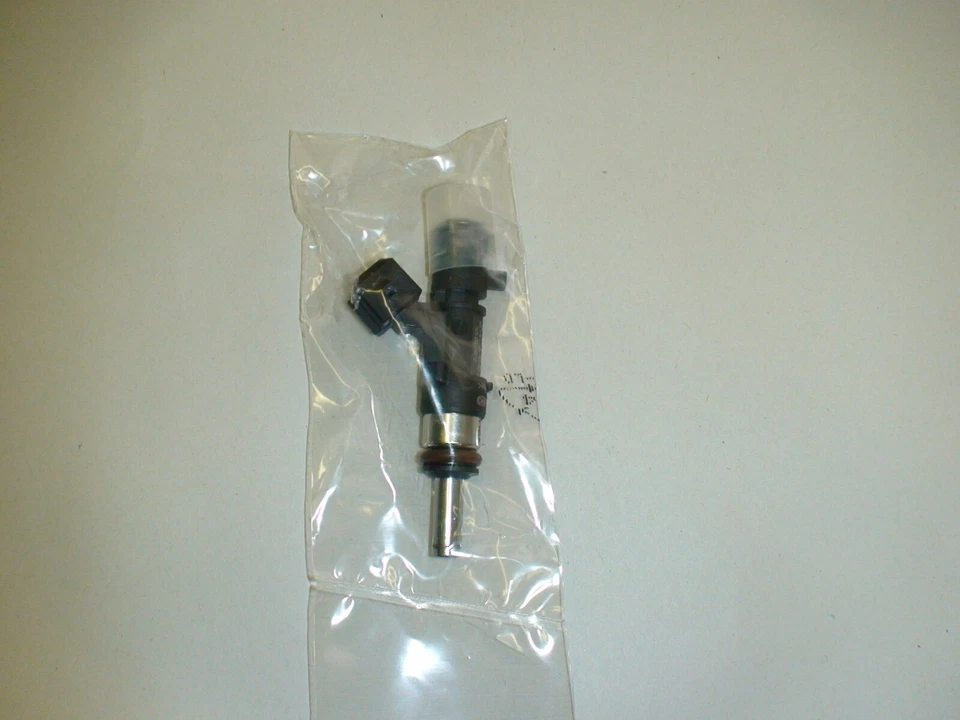 Genuine Authentic Bosch 0280158124 / 213635 fuel injector Ferrari 599 6.0L V12 - Image 4 of 4
