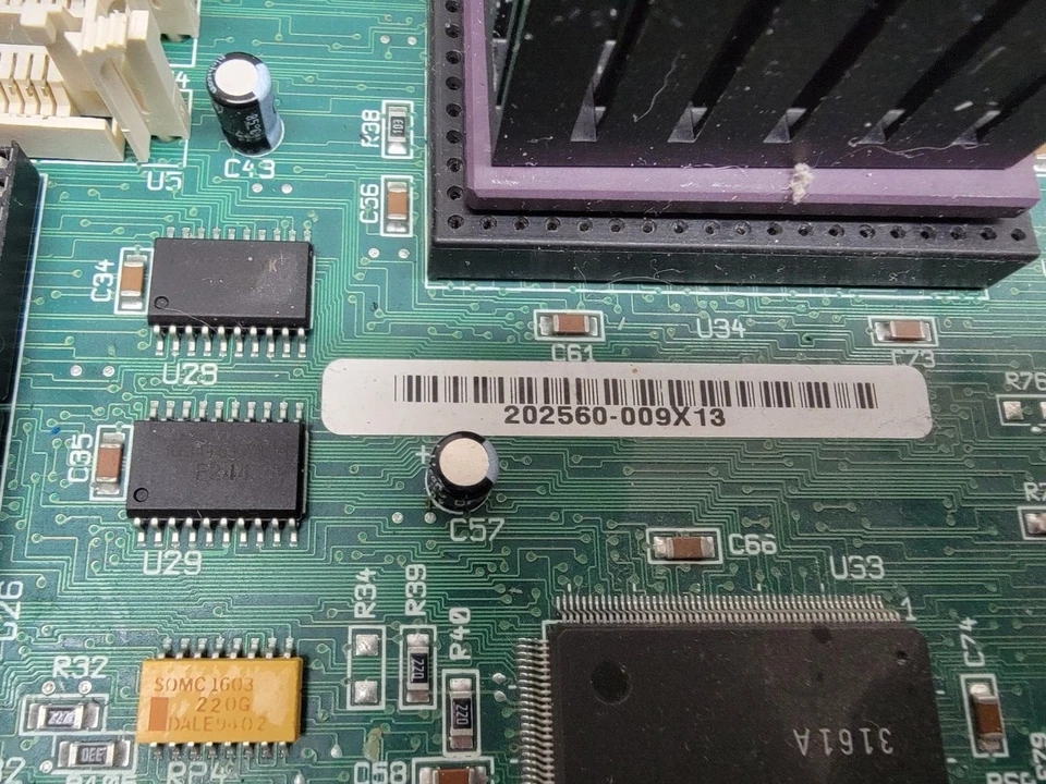 Placa madre AST Advantage Pro 486DX/66 202560 con CPU y panel de E/S y RAM Foto 4 de 4