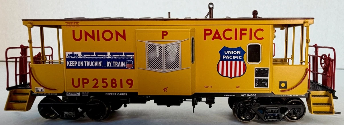 OVERLAND (OMI) 3730.1 | Union Pacific CA-11 Caboose #25819 | HO Scale | NICE!