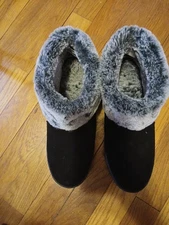 MINNETONKA SUEDE ANKLE BOOTS FAUX FUR LINED BLACK & GRAY 9 MEDIUM STYLE#85200