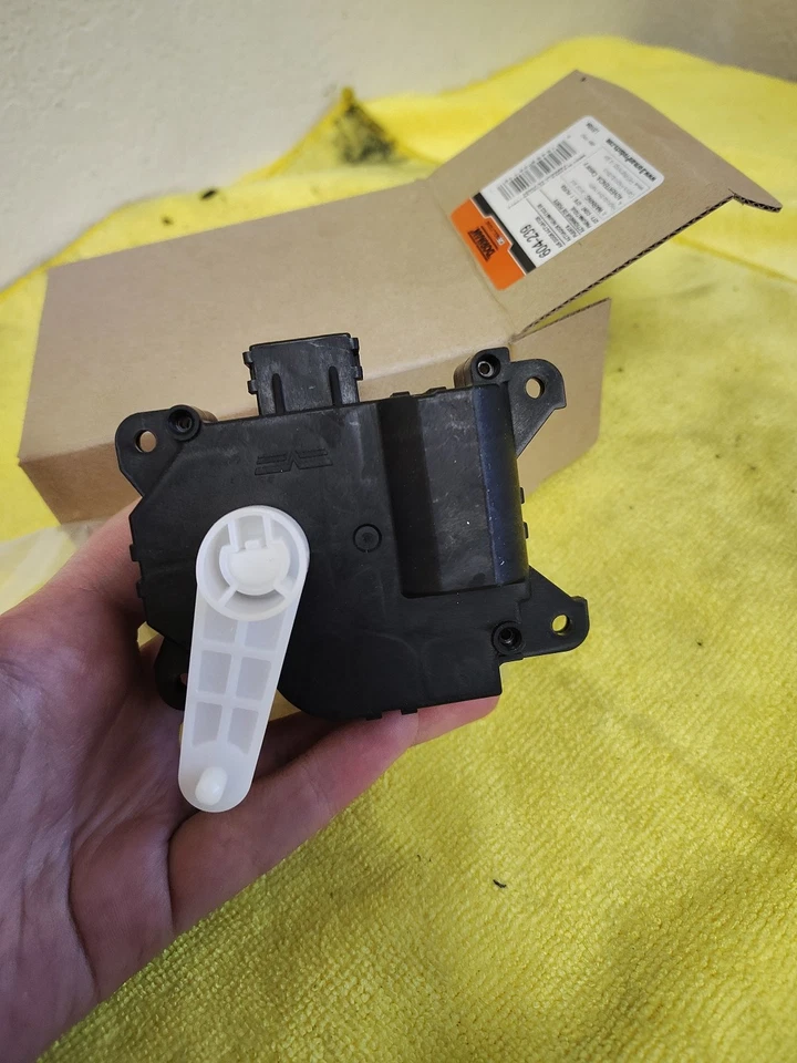 Привод двери ОВК 07-15 Ford Lincoln - Изображение 4 из 4