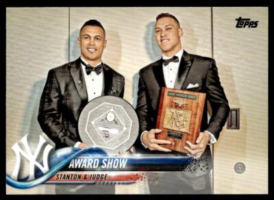 2018 Topps Series 2 #389 Award Show Giancarlo Stanton / Aaron Judge Yankees