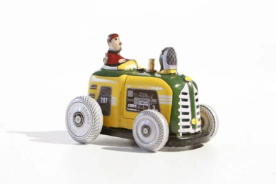* Blechspielzeug KLEINER TRAKTOR °° Tin Toy °° Jouet en Tôle °° - Bild 1 von 3